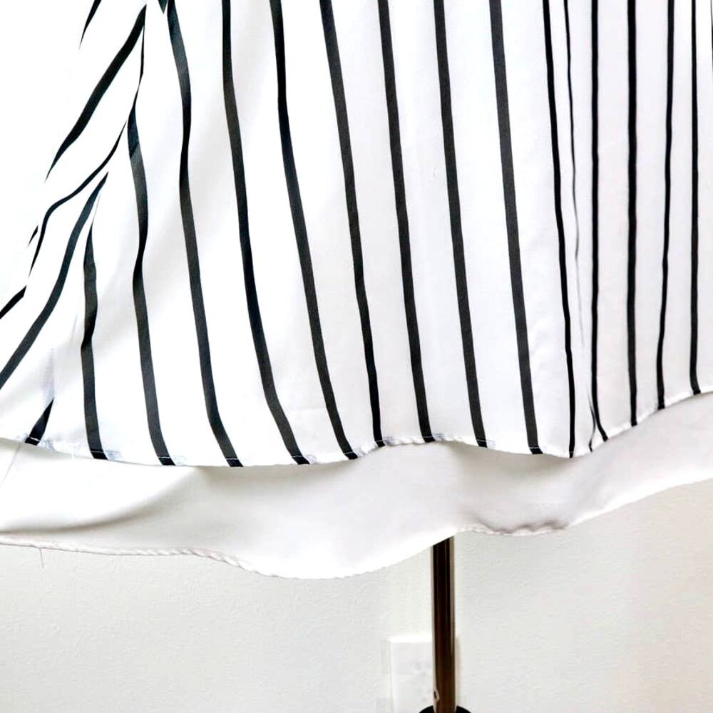 Torrid Size 2X Georgette Layer Blouse Swing Tank Stripe White Black - Picture 10 of 12